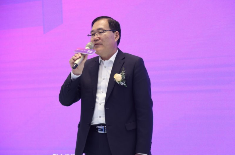 設(shè)計中國X東鵬巖板全國巡回論壇暨墻面巖板發(fā)布會（青島站）11月23日圓滿舉行！_2