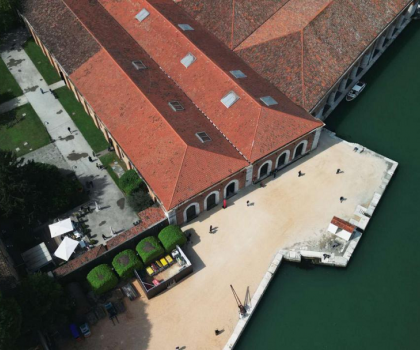 第60屆威尼斯雙年展｜東鵬再次登上國際舞臺，以永續(xù)之材頌揚東方藝術(shù)