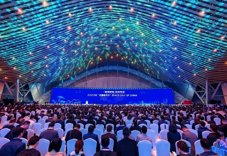 1695374613552200.jpg 東鵬整裝衛(wèi)浴為中國航天發(fā)展賦能助力.jpg