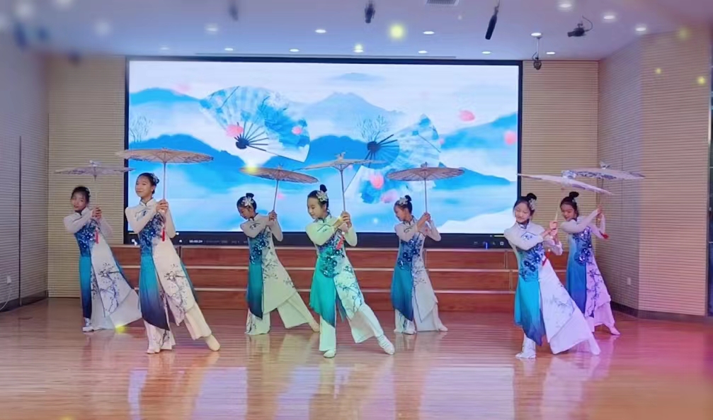 1703214109207430.jpg 9e2efb9271ae3d46cd73b8b7a35e306.jpg