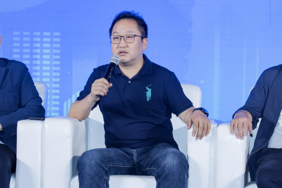 1745714201713520.png 2025行業(yè)兩會(huì)|東鵬整裝衛(wèi)浴實(shí)力榮膺兩項(xiàng)大獎(jiǎng)406.png